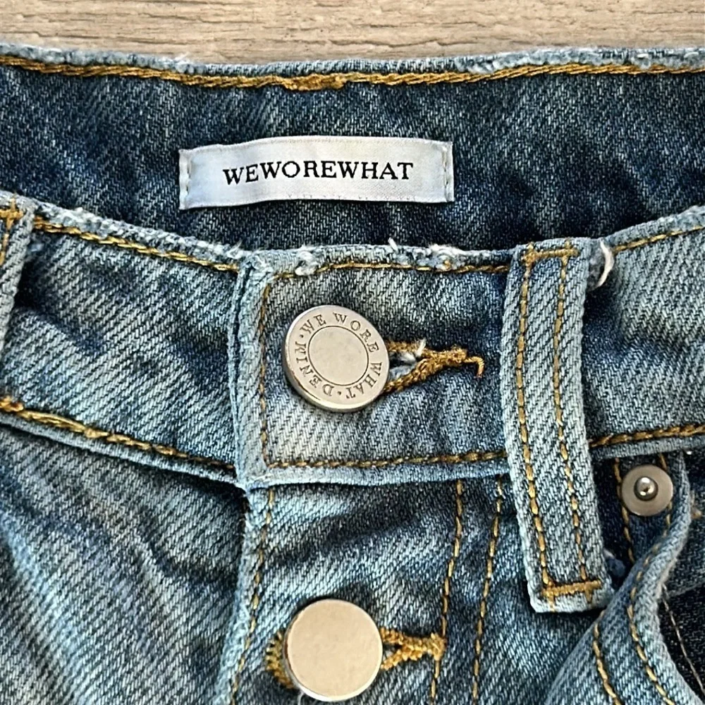 WEWOREWHAT button fly skinny tapered jeans size 26